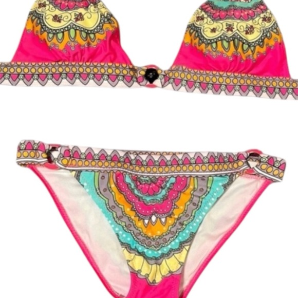 Ladies Bikini - Picture 3 of 4